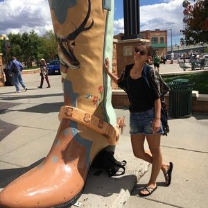 Meet your Posher, Alexis